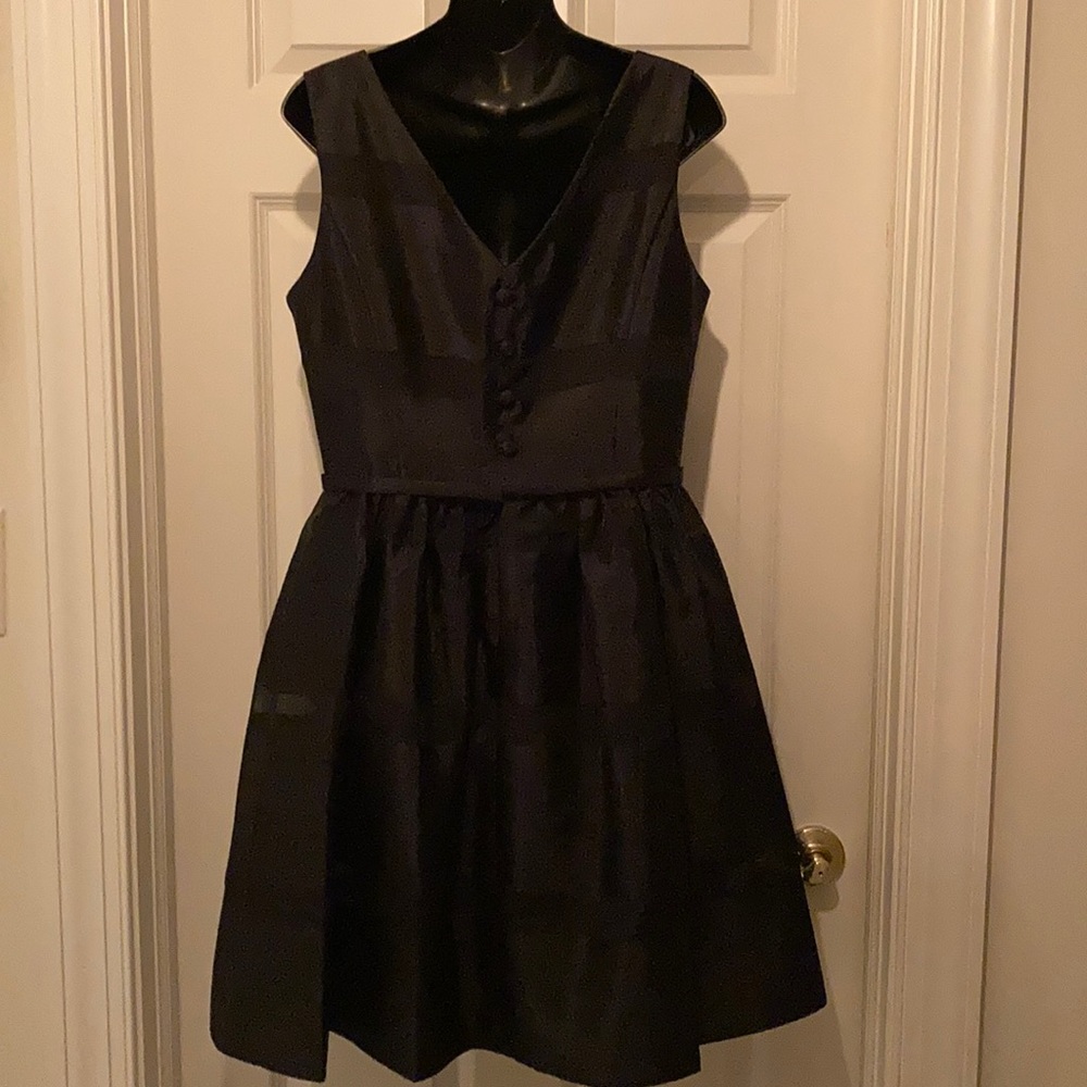 LBD - Picture 4 of 7